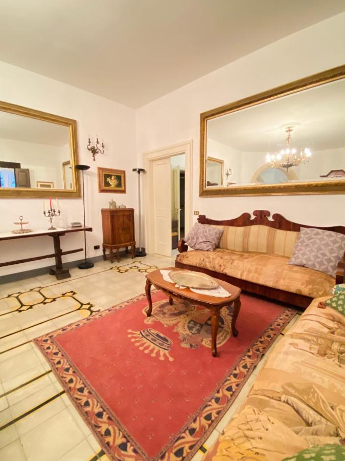 Elegante Appartamento Nel Cuore Del Barocco Lecce Exterior photo