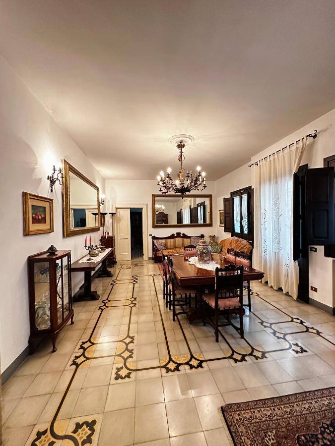 Elegante Appartamento Nel Cuore Del Barocco Lecce Exterior photo