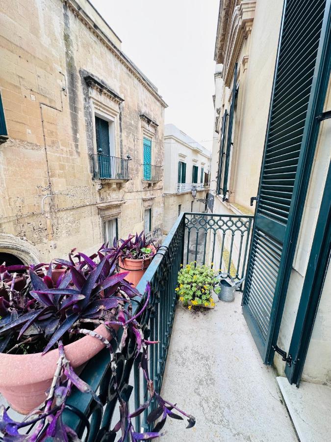 Elegante Appartamento Nel Cuore Del Barocco Lecce Exterior photo